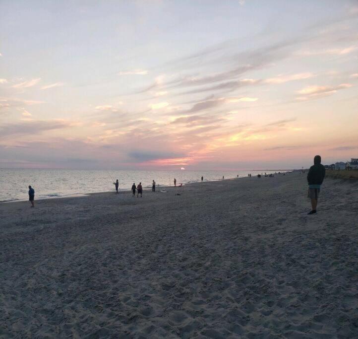 3 Bedroom Condo, Ocean Views & Short Walk To Beach! Oak Island Εξωτερικό φωτογραφία