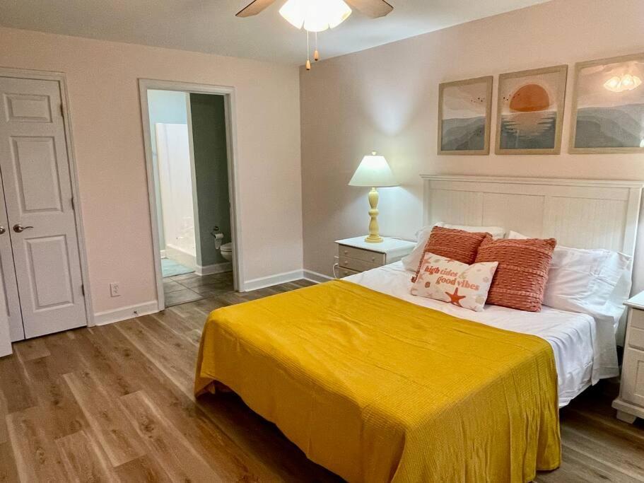 3 Bedroom Condo, Ocean Views & Short Walk To Beach! Oak Island Εξωτερικό φωτογραφία